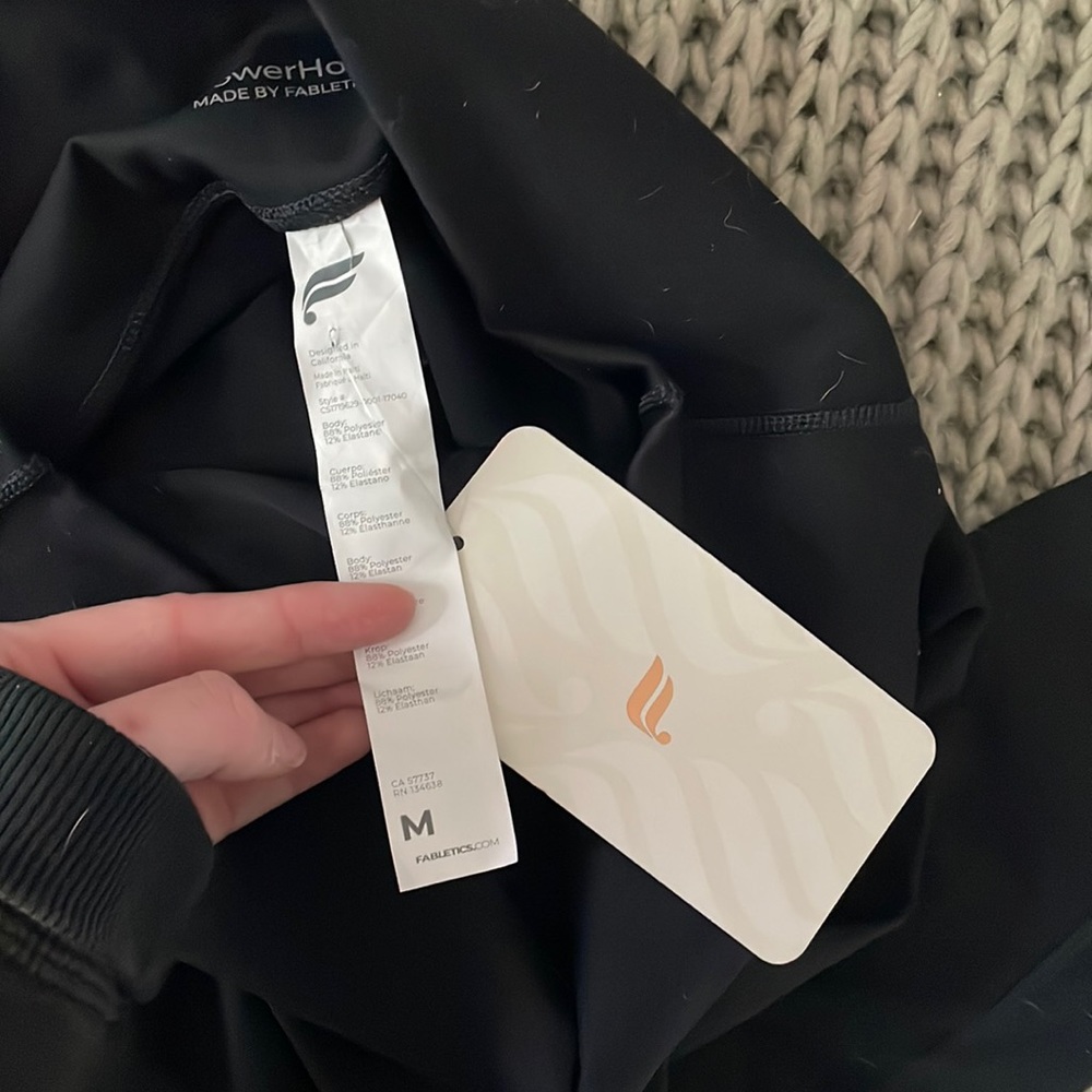 NWT Fabletics High Waisted Powerhold 7/8 Sz Medium